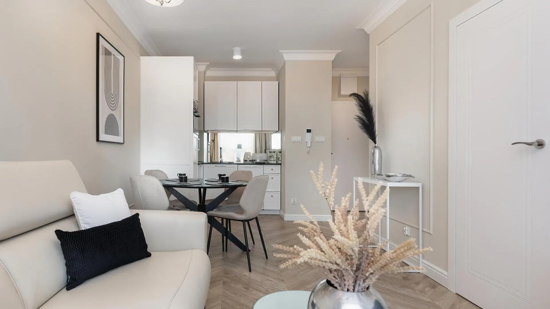 Baltic Residence Baltycka 2 - By Jantar Apartamenty Kolobrzeg 0*,  Poland